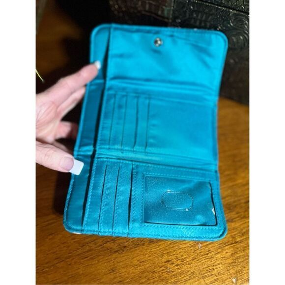 Vera Bradley Retired Splash Floral Pattern Wristlet Wallet - Picture 4 of 4